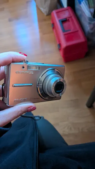 Lote 2 Fotocamere Digitali Olympus SENZA BATTERIA