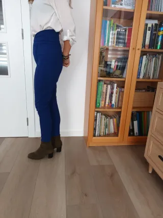 Pantalones altos azules