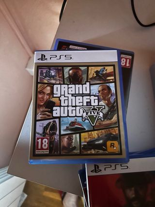 PlayStation 5 standar modelo slin con lectora