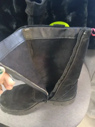 Botas negras media pantorrilla