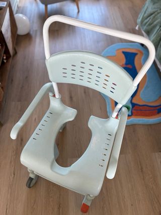 Silla WC ortopedia con ruedas