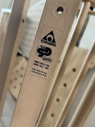 Cuna ovalada evolutiva de madera STOKKE
