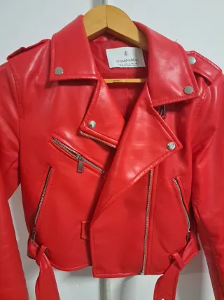 Chaqueta Piel Roja Stradivarius