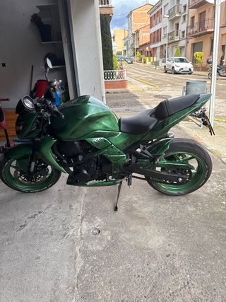Kawasaki ZR750L Verde -