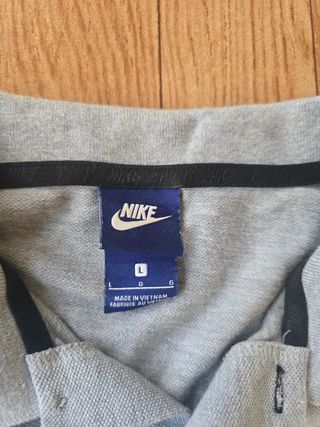 Polo Nike Gris Talla M
