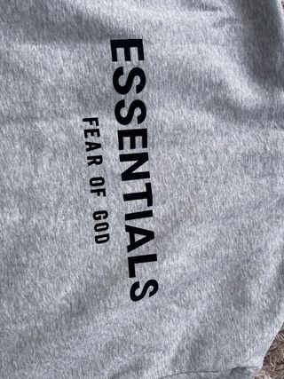 Sudadera Essentials FOG Gris con Capucha