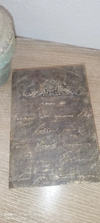 Lote vintage: Tarro y libro decorativo