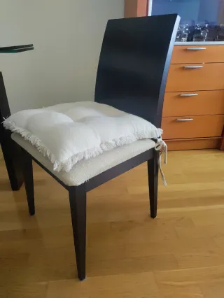 4 Sillas Comedor Wengué con Cojines