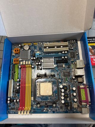 Placa base Gigabyte GA-MA69VM-S2