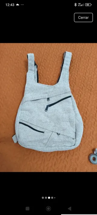 Mochila Beige y Negra