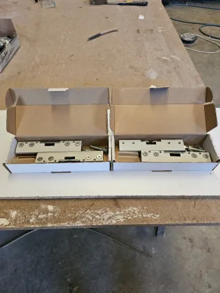 Pinzas Saheco para puertas correderas cristal