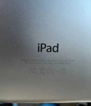 Apple iPad Air 1ª Gen A1474 16GB Wi-Fi Negro