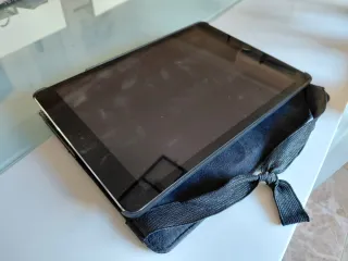 Apple iPad Air 1ª Gen A1474 16GB Wi-Fi Negro