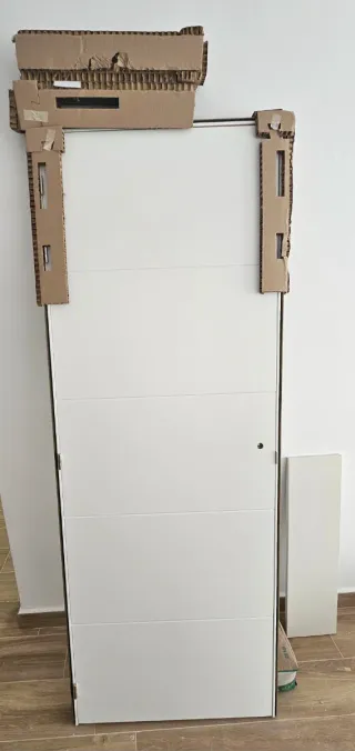 Puerta Leroy Merlin Line Plus Blanca derecha