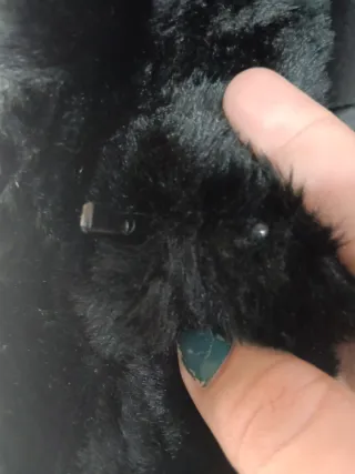 Chal de pelo sintético negro