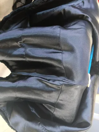 Chal de pelo sintético negro