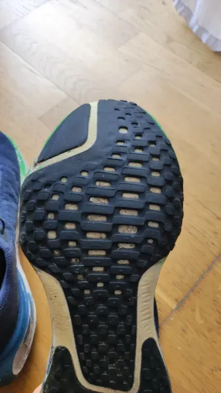 Nike Invincible Zoom Run 3 Scarpe da Corsa