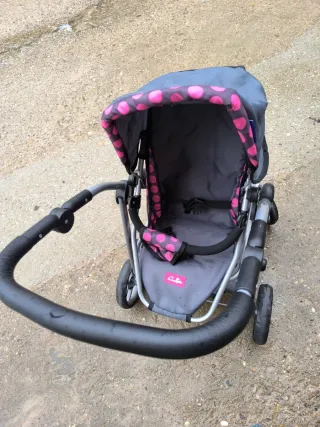 Sillita de muñeca con lunares