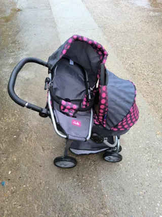 Sillita de muñeca con lunares