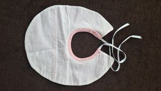 Baberos Vintage Azules con Encaje