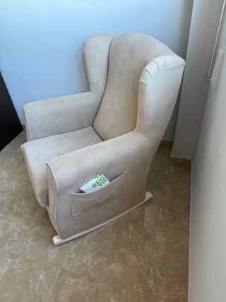 Sillón de lactancia beige