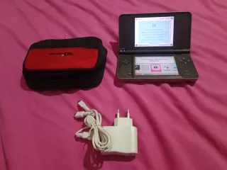 Nintendo DSi XL