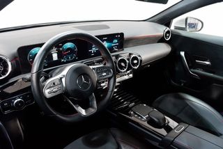 Mercedes Clase A CLASE A 180D 115CV AMG LINE AUTOMATICO