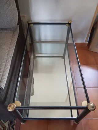 Mesa baja cristal y metal negra/dorada