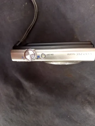 Cámara Nikon Coolpix Plata