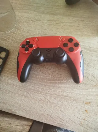 Mando PS4 Rojo y Negro Fake