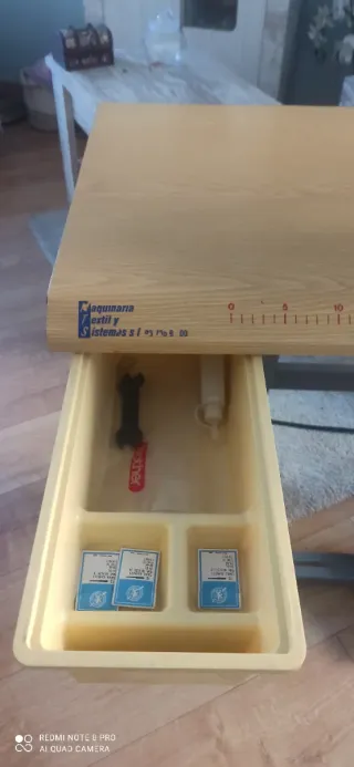 Máquina de coser puntada invisible Brother