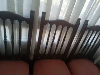 Conjunto de 4 sillas de madera maciza