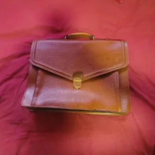 Maletín ejecutivo piel Amiet 43x34 cm