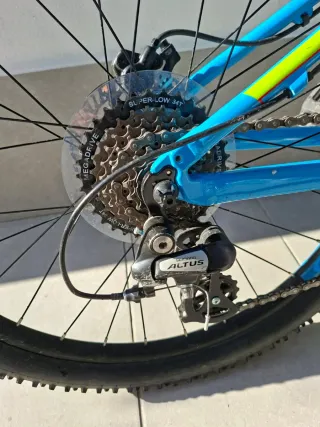 Bicicleta Cube Acid 240 24