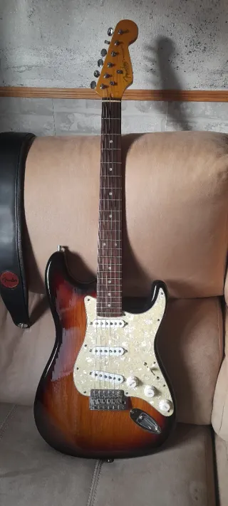 Guitarra Eléctrica Estilo Stratocaster