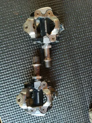 Pedales Shimano XT