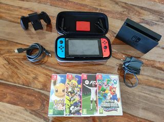 Nintendo Switch con 4 giochi