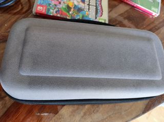 Nintendo Switch con 4 giochi