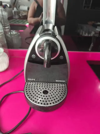 Cafetera Nespresso Plata