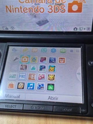 Nintendo 3DS XL + Accesorios (en la descripción)