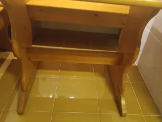 Bancada de madera esquinera+ mesa comedor+sillas