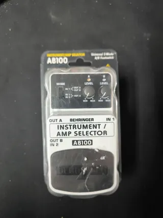 Behringer AB100 Selector Instrumento/Amplificador