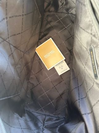 Bolso Michael Kors Jet Set Negro y Dorado