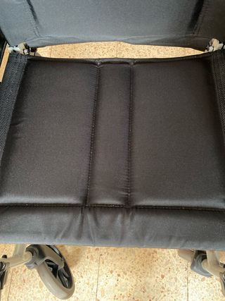 Silla de ruedas de aluminio.