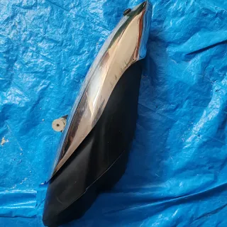 Silencioso Suzuki Gladius Negro/Plata