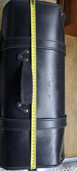 Baúles de moto negros