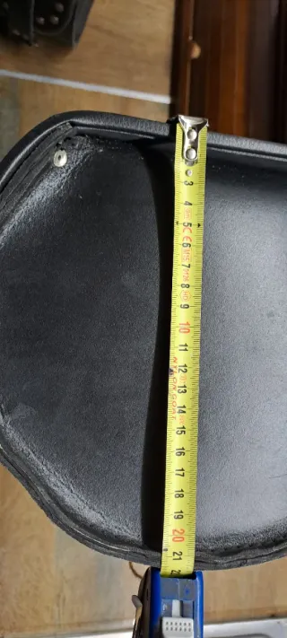 Baúles de moto negros