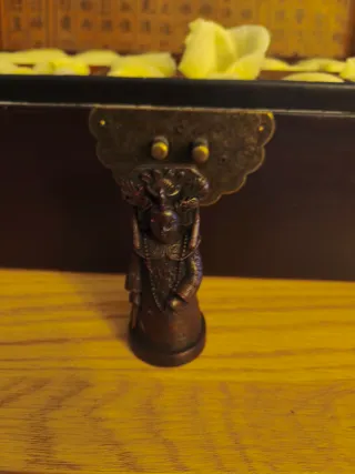 Caja antigua ajedrez chino decorada