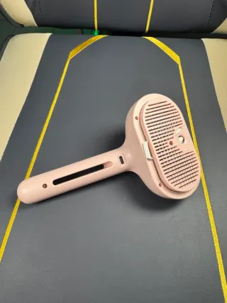 Spazzola per animali rosa