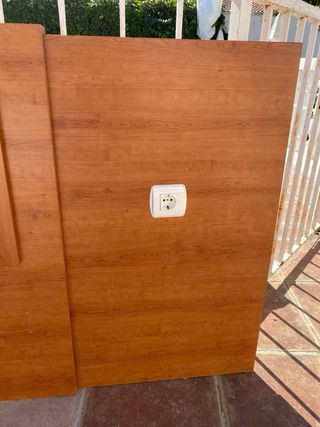 Cabezal de cama de madera